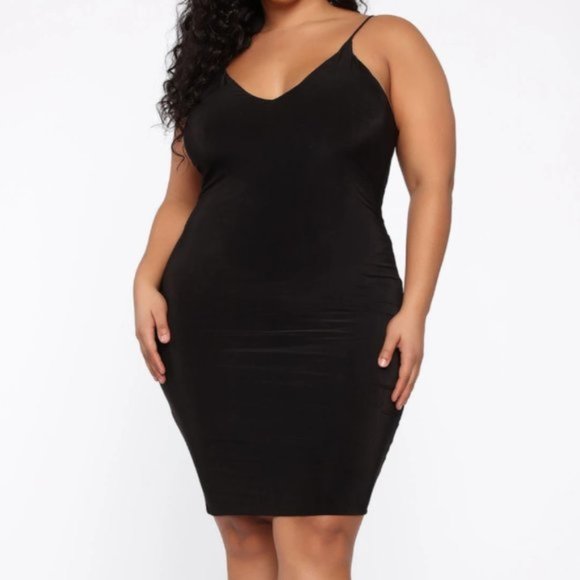 Fashion Nova Dresses & Skirts - Fashion Nova Anne Marie Midi Dress Black